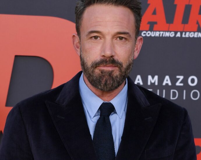 Ben Affleck Steps Out With New Look Amid Divorce From Jennifer Lopez
