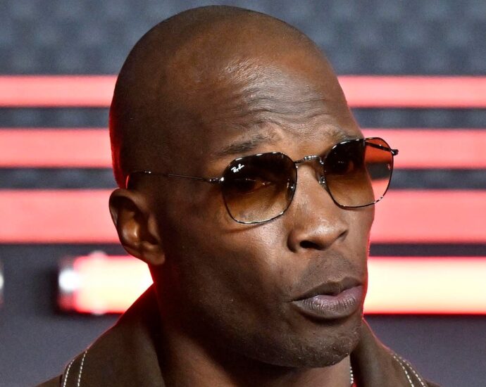 Chad Ochocinco Is Fighting A Former NFL All-Pro In MMA, Seriously