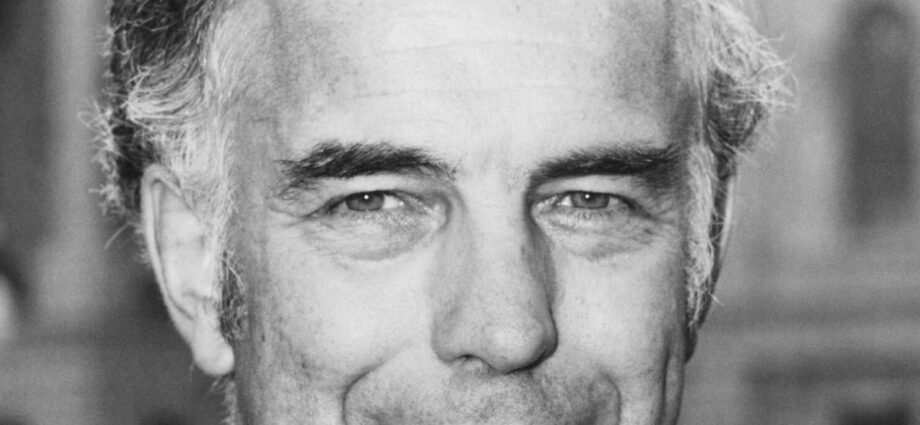 Daniel J. Evans, Stalwart of Washington State Politics, Dies at 98