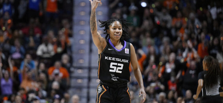WNBA playoffs: Sun tweak lineup, dig deep to keep season alive