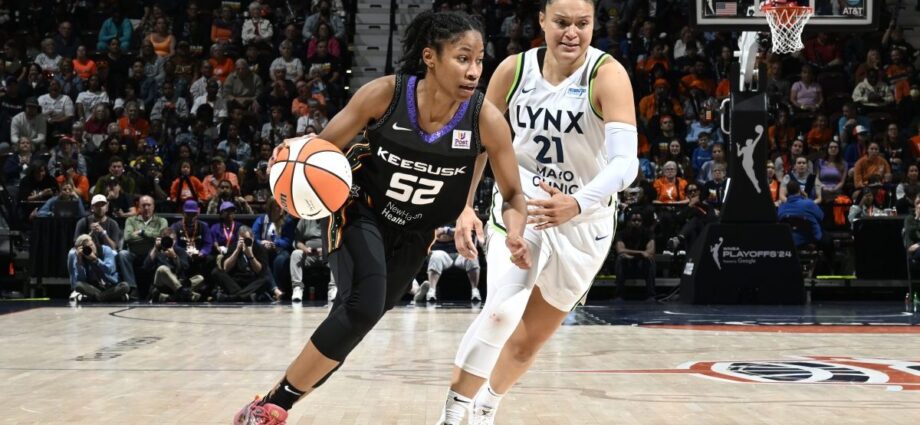 Sun stave off elimination with gutsy Game 4 win over Lynx