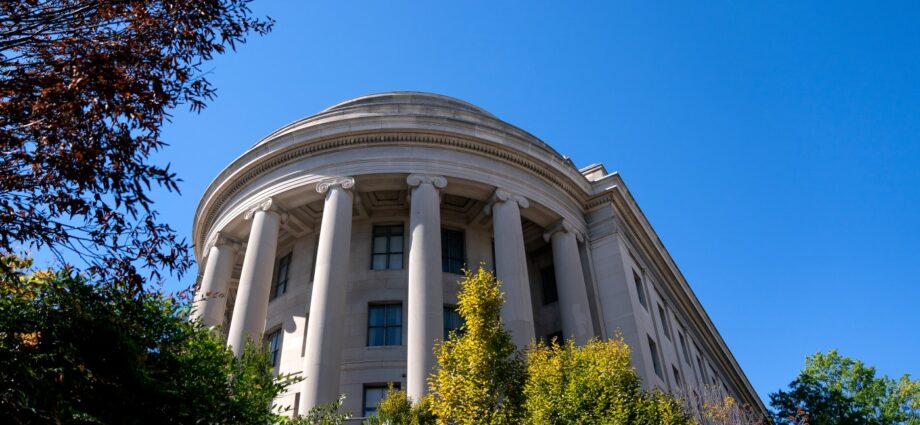 Editorial: Old-school scams pale compared with today’s ultra-personal consumer fraud