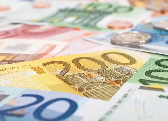 EUR/USD skids into fresh ten-week low, taps 1.09 as ECB rate cut looms