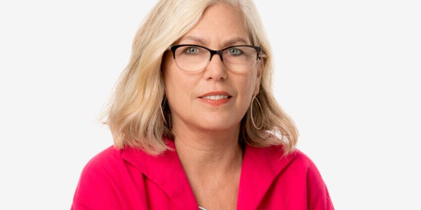 Los Angeles Times editorials editor resigns after newspaper withholds presidential endorsement