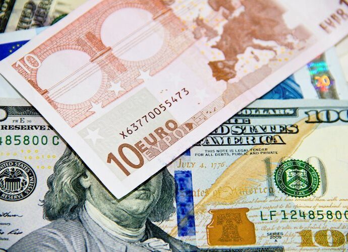 EUR/USD rises toward 1.0900, upside seems limited ahead of US presidential election