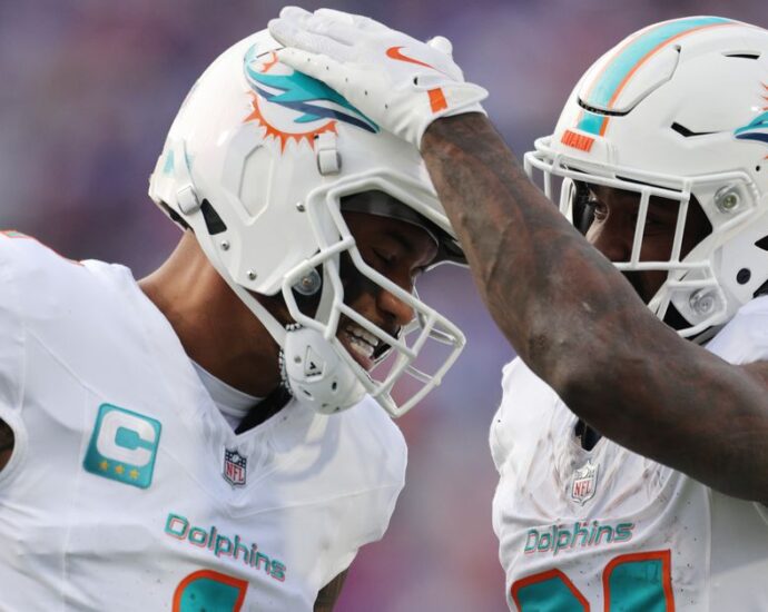 Monday Night Football: Dolphins vs. Rams