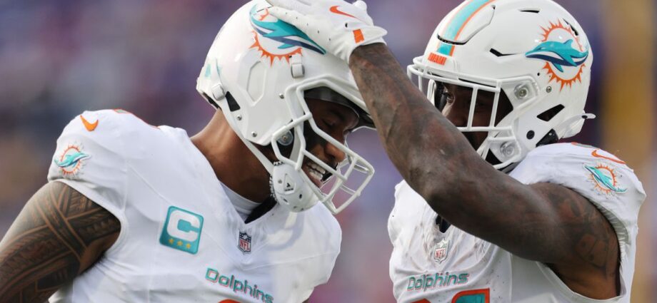 Monday Night Football: Dolphins vs. Rams