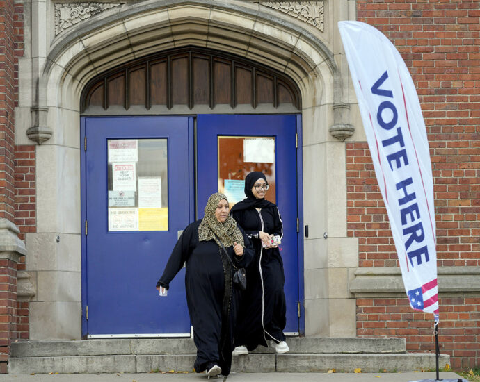 After dispiriting election, Muslim Americans question whether politics is a game they can influence