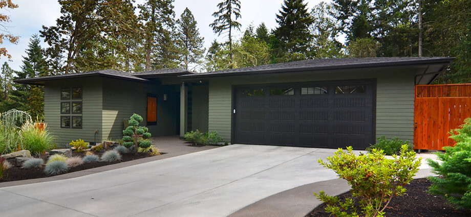 Associated Designs | Juniper: Classic Prairie Charm with Modern Home Features