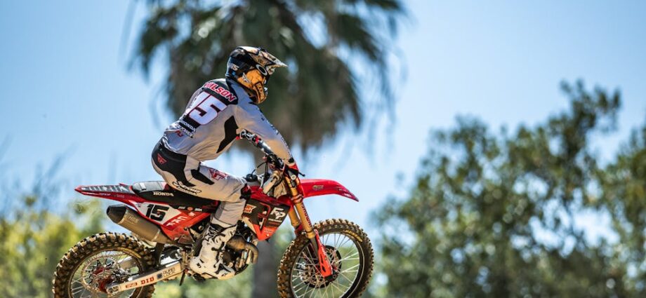 Watch: Dean Wilson Rant After Being Taken Out, Injured in Vince Friese Incident
