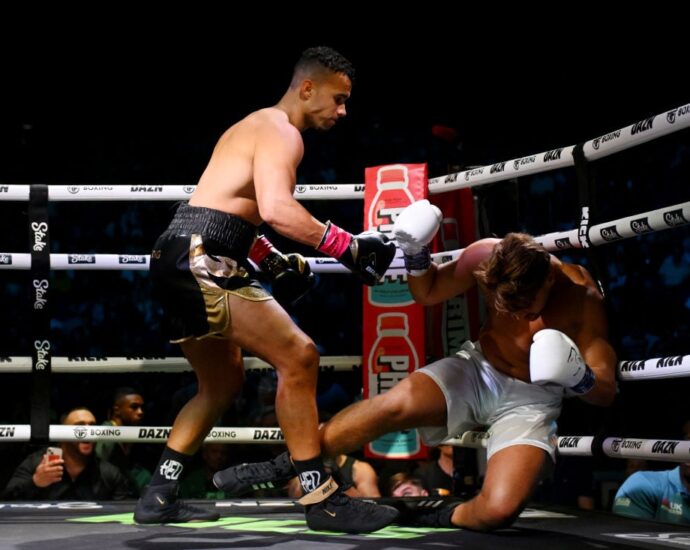 Social Media star HSTikkyTokky sends crude message as he pulls out of Misfits Boxing fight with hours to go