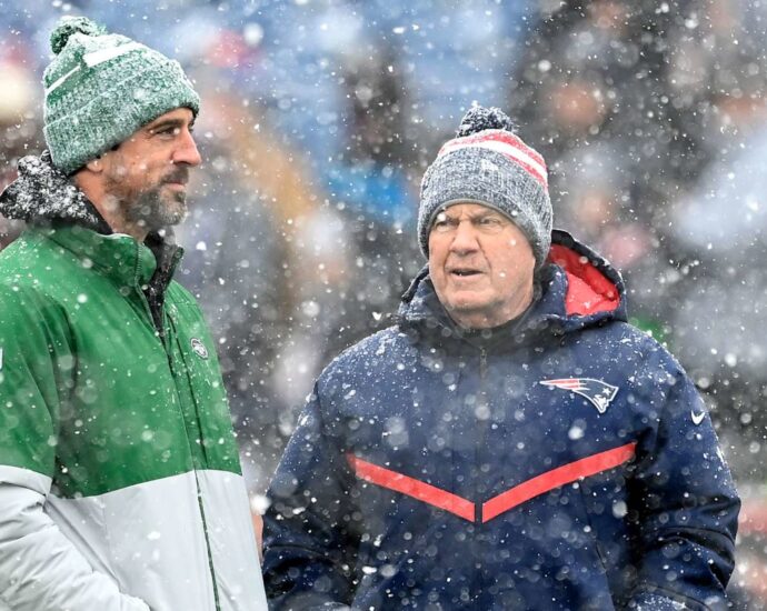 Bill Belichick: Aaron Rodgers ‘Could Easily Rebound’ in 2025 After Jets Struggles
