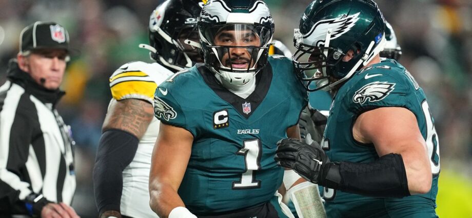 Jalen Hurts shines as Eagles’ passing game comes alive in win over Steelers, 27 to 13