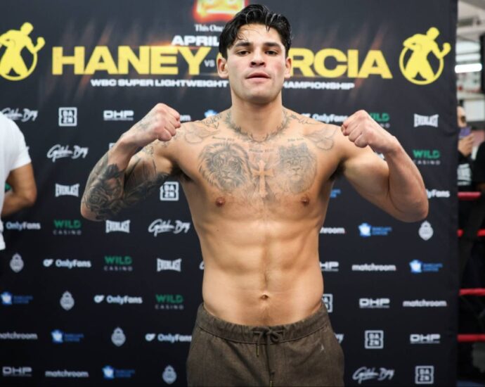 Ryan Garcia suffers wrist injury, postpones boxing return against RIZIN kickboxer Rukiya Anpo