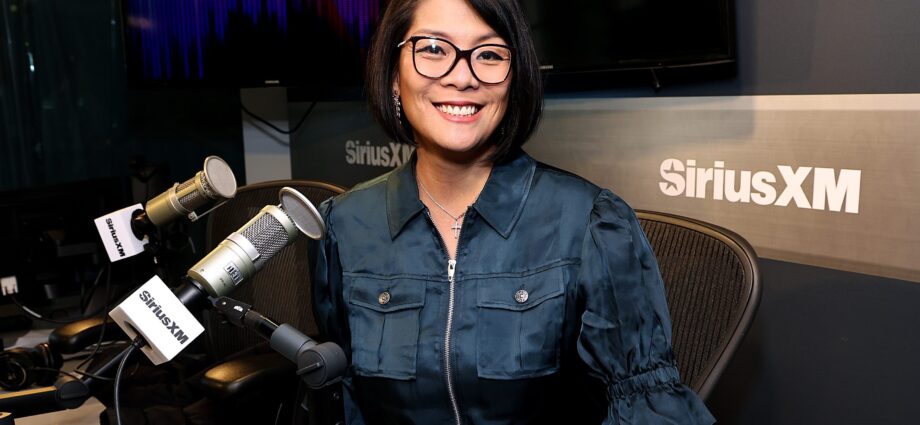 Elizabeth Chan, ‘Queen of Christmas,’ on Channeling Grief Into Her 14th Straight Holiday Music Release, ‘Shatterproof’