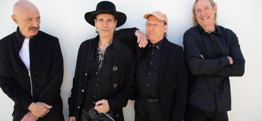 “You can rehearse until you’re blue in the face, but once you hit the stage, all bets are off”: How King Crimson was reborn at the hands of Steve Vai and Adrian Belew