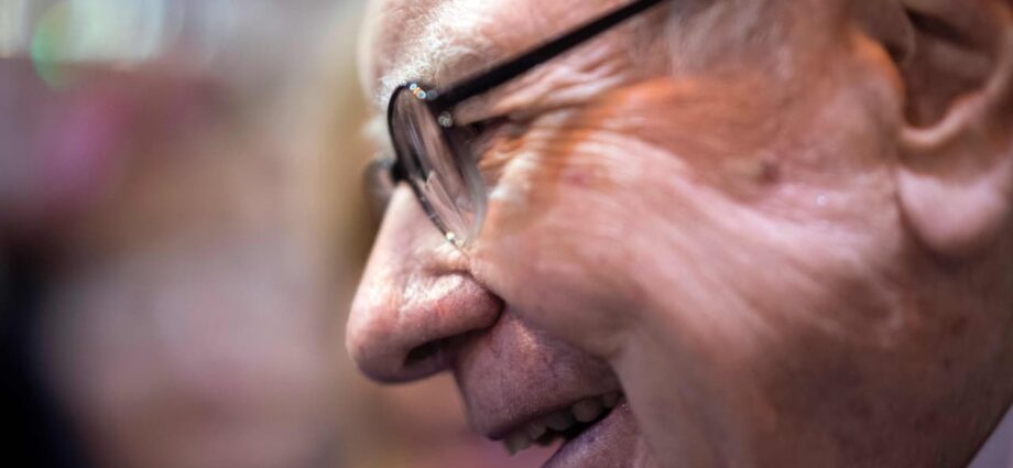 Warren Buffett stocks for your IRA in 2025