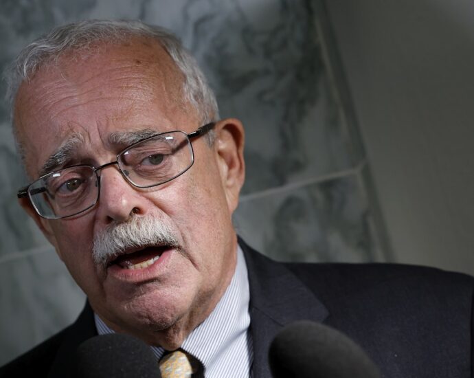 74-Year-Old Democrat Who Ran Against AOC Offers Infuriating Defense