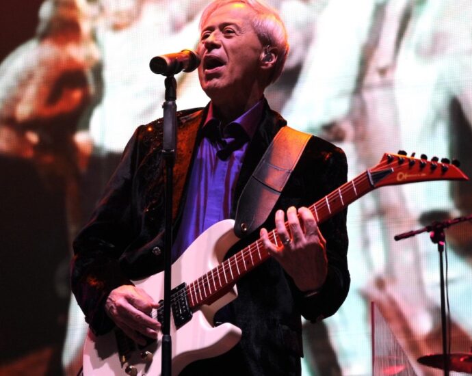 Wayne Osmond, Member of the Osmonds Singing Family, Dead at 73