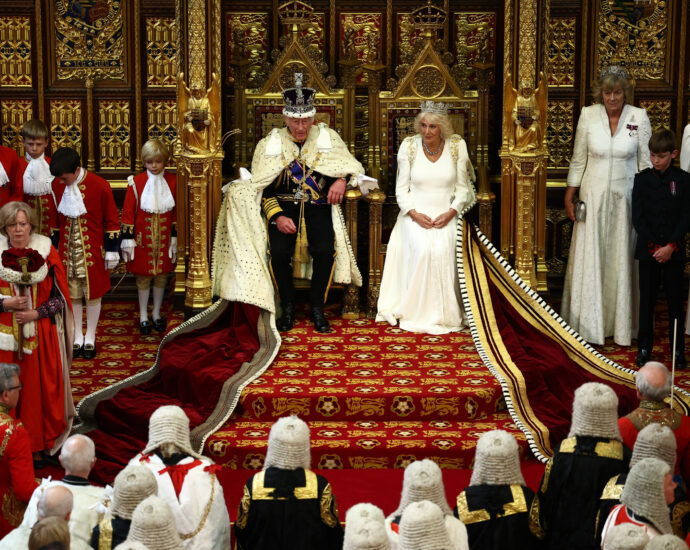 Elon Musk Urges King Charles to Dissolve Parliament—What Can UK Monarch Do?