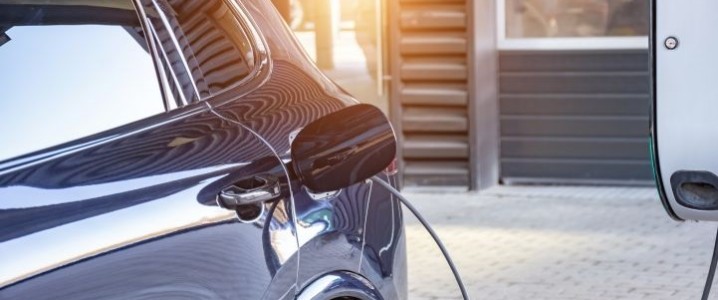 EV Sales Rise as Trump Threatens to End Tax Credits