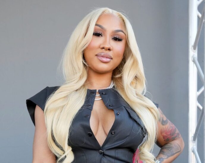 New Year, New HER! Ari Fletcher Kicks Vaping To The Curb & Picks Up THIS Healthy Habit (VIDEO)