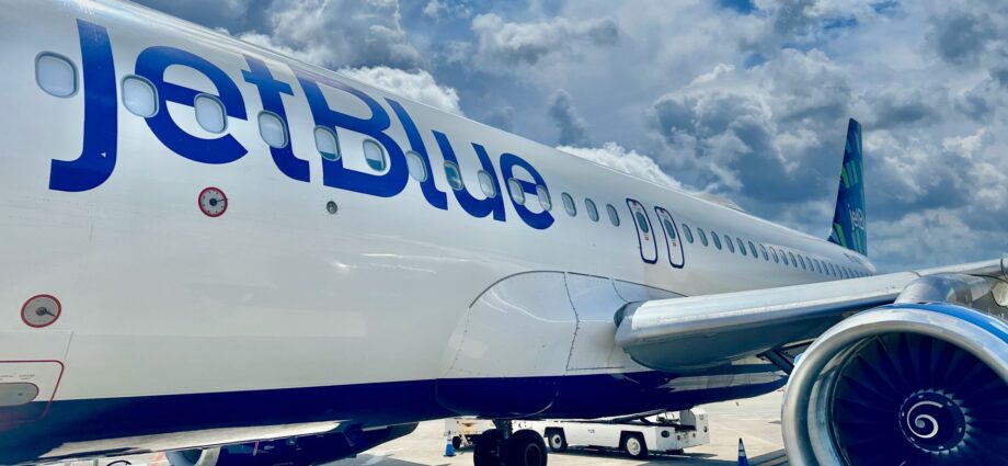 Prayers Up! 2 Reportedly Found Dead In Landing Gear Of JetBlue Plane At Airport In Florida