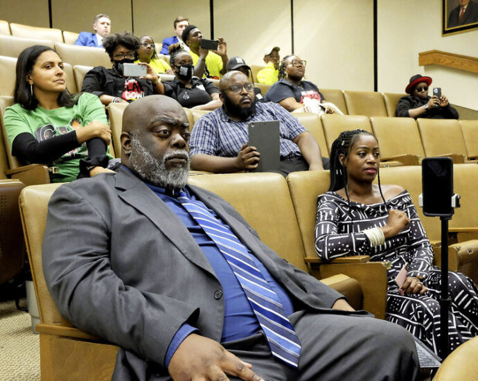 Jimmy Carter and Demetrius Young died the same day. Georgia will miss them both.