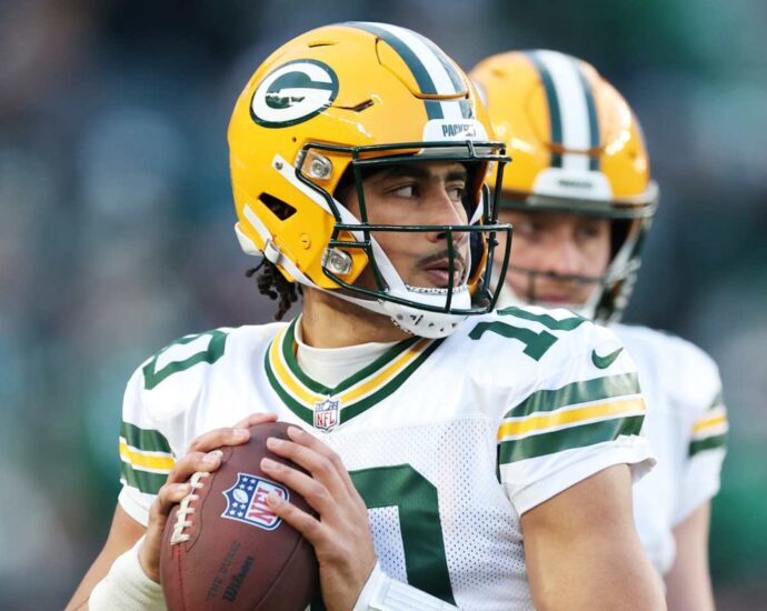 Jordan Love Says Elbow Injury ‘Didn’t Affect Me’ in Packers’ Playoff Loss to Eagles