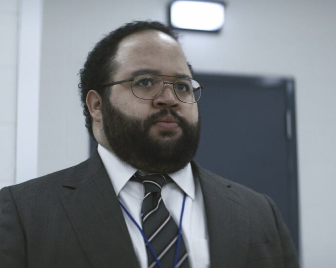 Ben Stiller, Adam Scott, and John Turturro revisit Severances weirdest scene on the Severance podcast