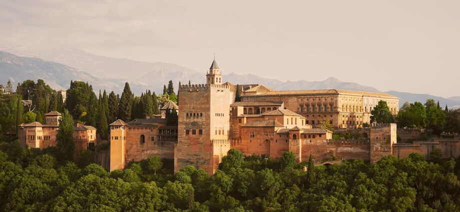 How to spend the perfect day in Granada, Spain