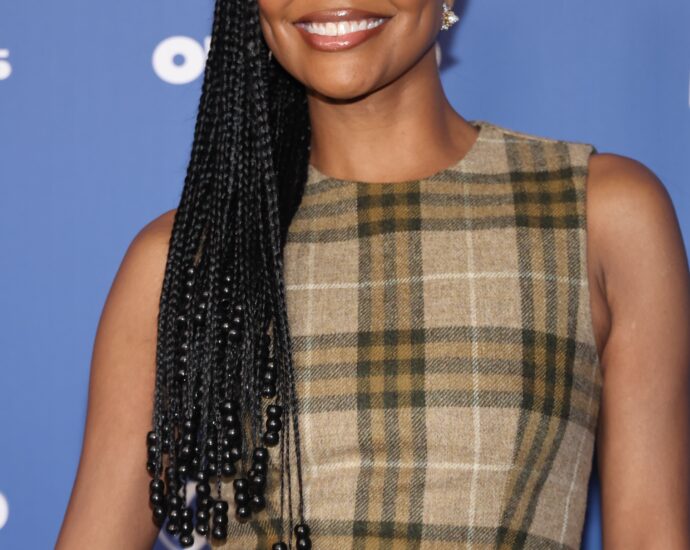 Gabrielle Union Brought a Posh Spice Bob to Paris Fashion Week—See Photos