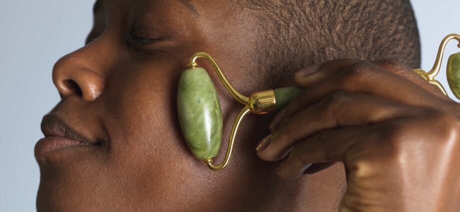 Do face rollers work? We asked a dermatologist.