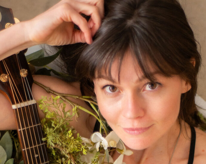 Sarah Banker Releases Bewitching New Single “FRIENDS”