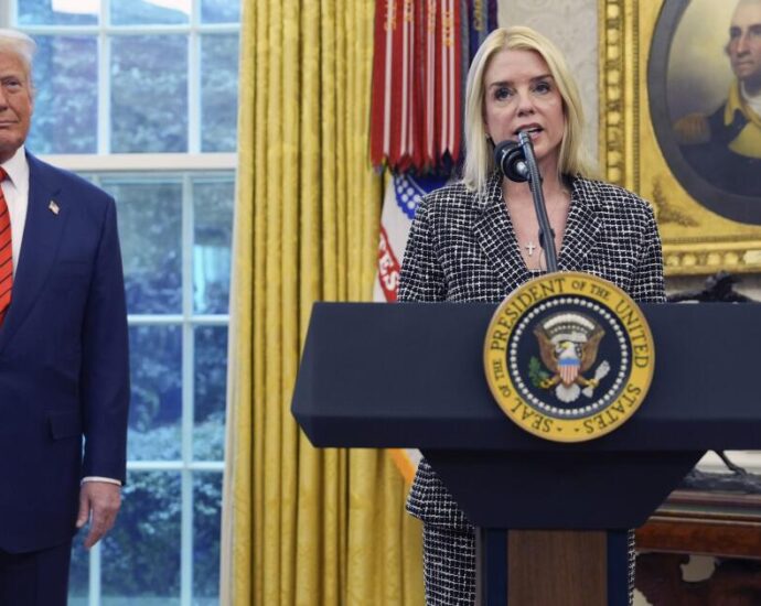 Analysis: Trump vowed to take politics out of prosecutions. The Eric Adams case tells a different story