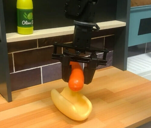 Microsoft’s new AI agent can control software and robots