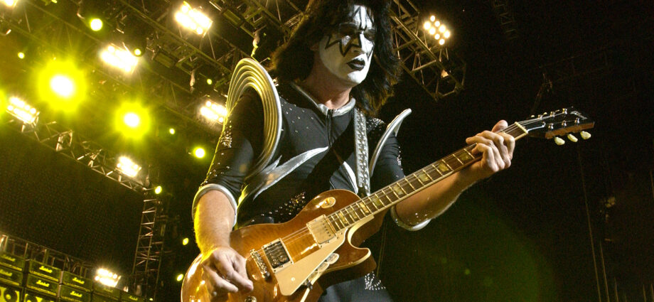 “I really don’t think that ’80s guitar style has stood the test of time very well”: Tommy Thayer emerged in a scene of shredders and guitar heroes – but the style they pioneered never appealed to him
