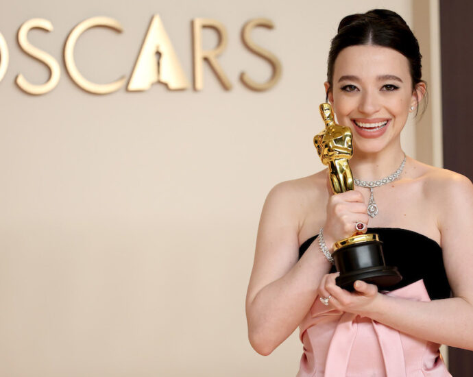 Mikey Madison Wins Best-Dressed on the Red Carpet With Archival Fashion Looks