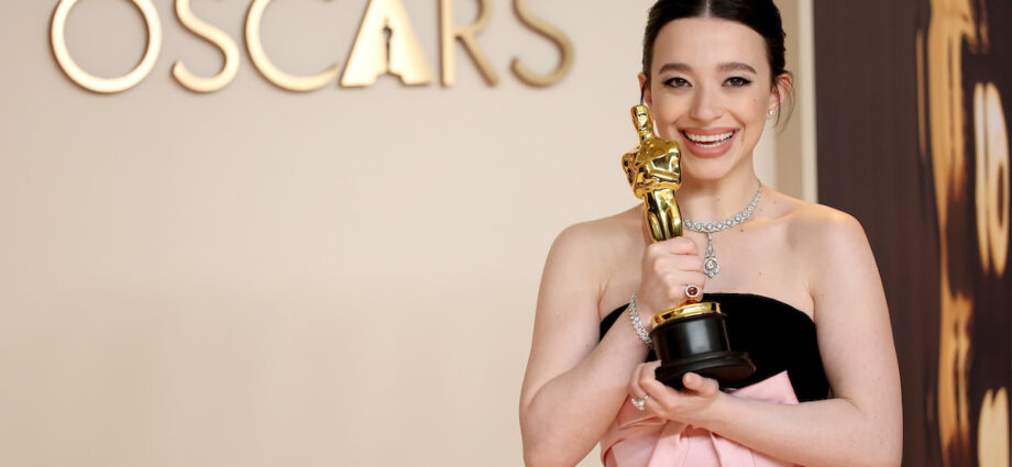 Mikey Madison Wins Best-Dressed on the Red Carpet With Archival Fashion Looks