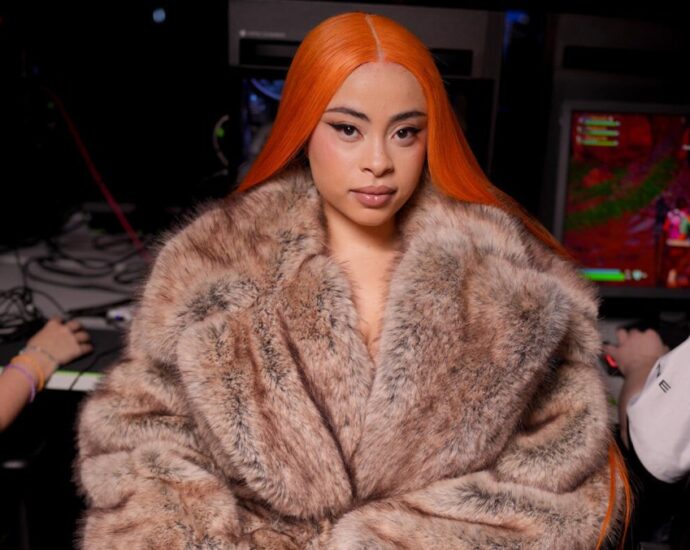 Ice Spice Says She’s ‘Thick Again’ in Hard-Hitting Snippet While Dancing in Front of Eiffel Tower