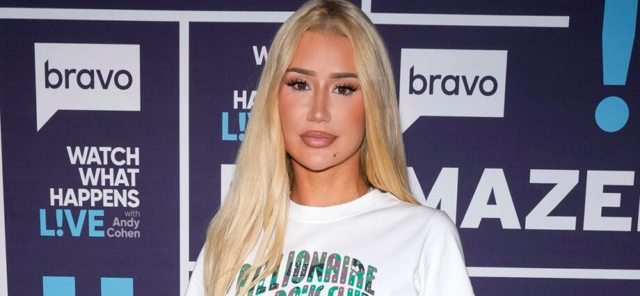 Iggy Azalea Claims That UMG ‘Criminals’ Owe Her Millions of Dollars