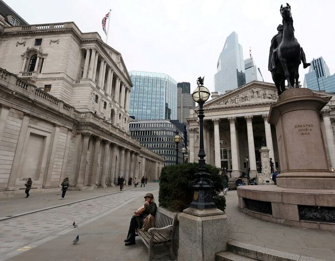 Bank of England set to sit tight on rates as uncertainty mounts