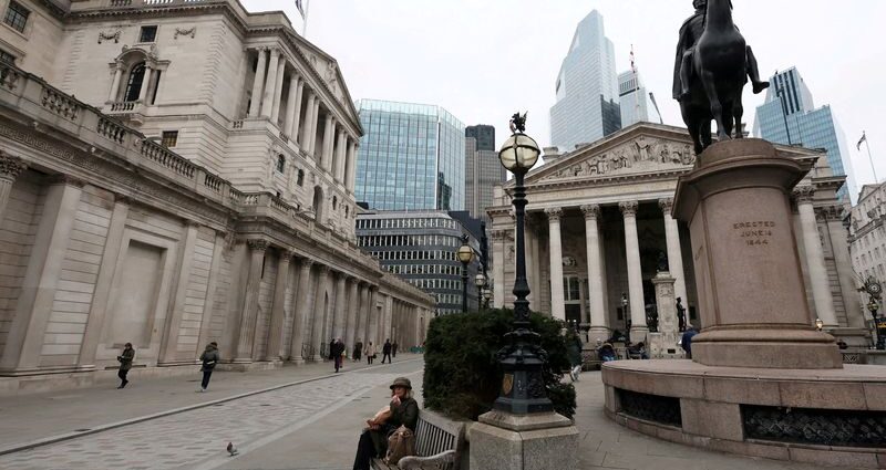 Bank of England set to sit tight on rates as uncertainty mounts