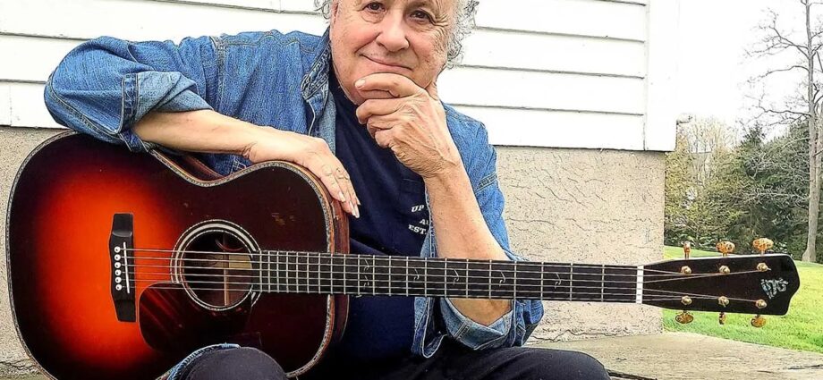 Guitar Talk: Arlen Roth Reflects on a Lifetime of Making and Teaching Music