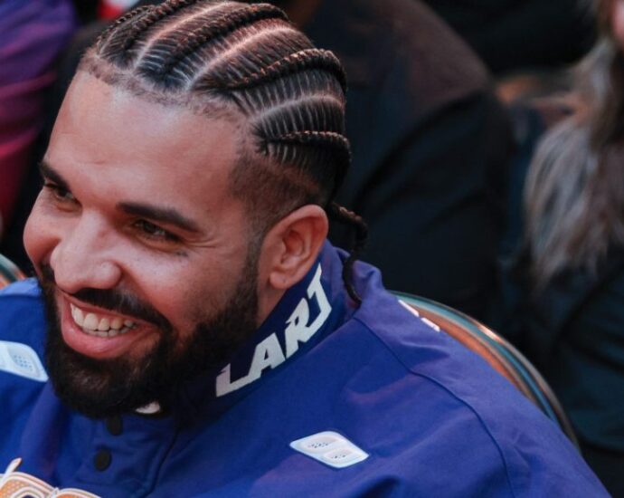 Drake Unveils Release Date For Highly Anticipated “NOKIA” Music Video