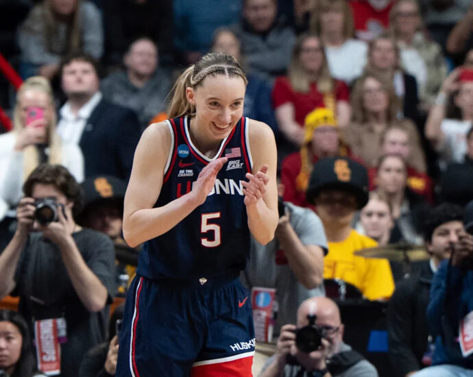 UConn's Bueckers, UCLA's Betts and Booker of Texas among women's John R. Wooden Award finalists