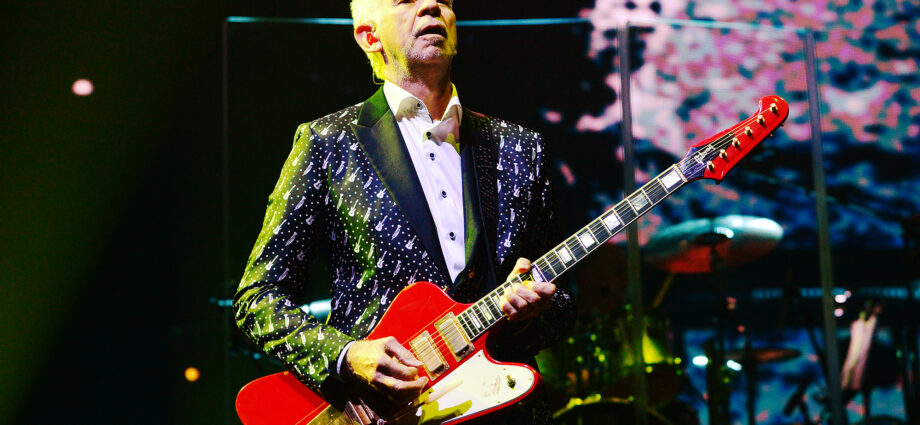 “I was working with David Gilmour and I said, ‘I can’t work out how to play this.’ He couldn’t either’”: Phil Manzanera tried to relearn one of his classic riffs after it was sampled by Kanye West and Jay-Z – and even the Pink Floyd hero could