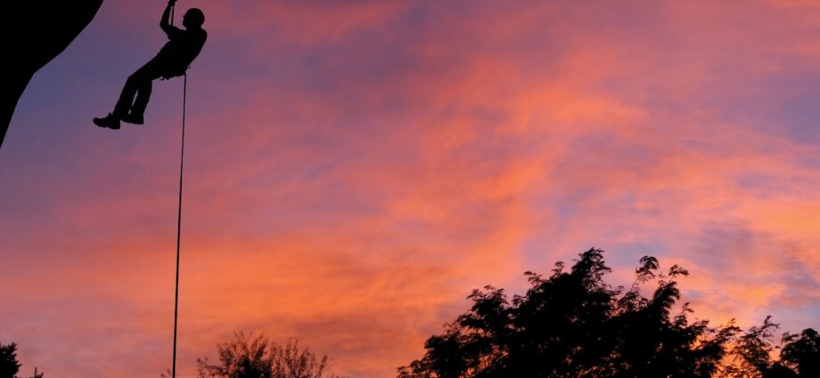 7 outdoor adventures in Ohio’s Hocking Hills