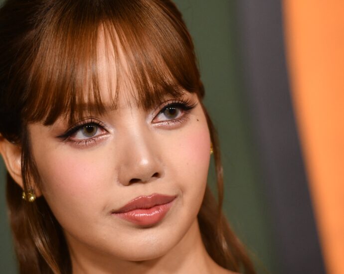 Lisa From Blackpink’s “Mushroom” Blond Hair Color at Coachella Is Peak Coolness