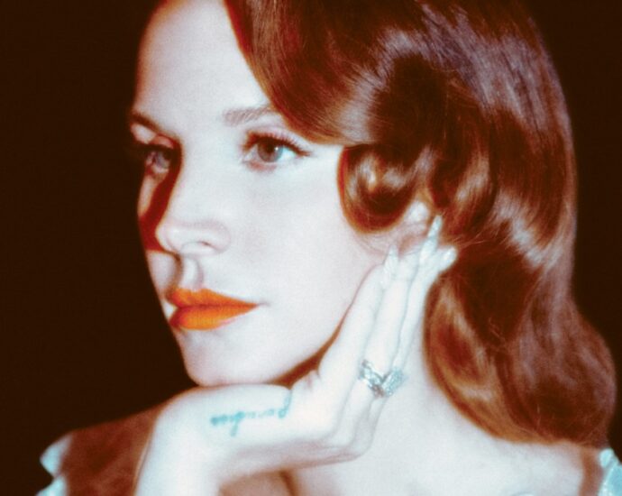 Fans Choose Lana Del Rey’s ‘Bluebird’ as This Week’s Favorite New Music